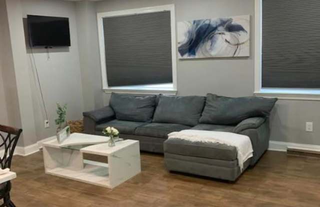 850 BLEECKER ST APT 1F