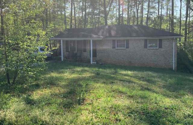 1150 Rochelle Drive