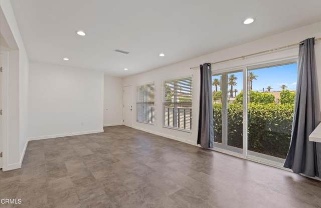 2664 S La Brea Avenue