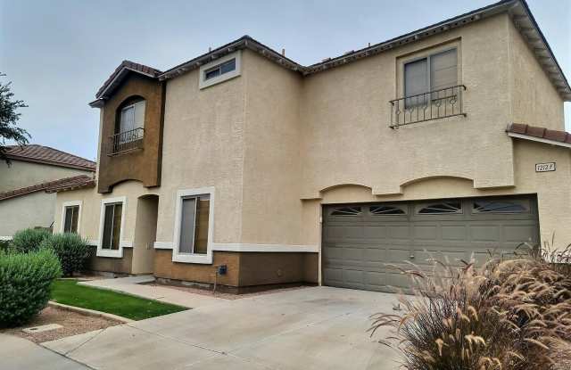 1212 S BOULDER Street