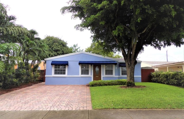 5416 NE 5th Ave - 5416 Northeast 5th Avenue, Oakland Park, FL 33334