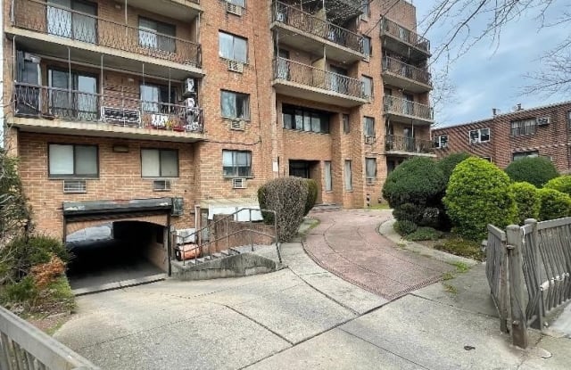 147-45 Barclay Ave - 147-45 Barclay Avenue, Queens, NY 11355