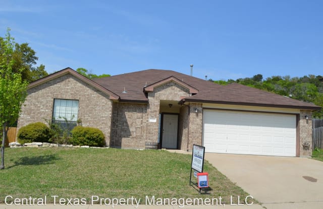 305 Dillon Dr - 305 Dillon Drive, Copperas Cove, TX 76522