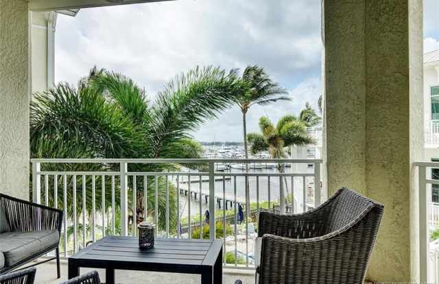975 NW Flagler Avenue unit: 306