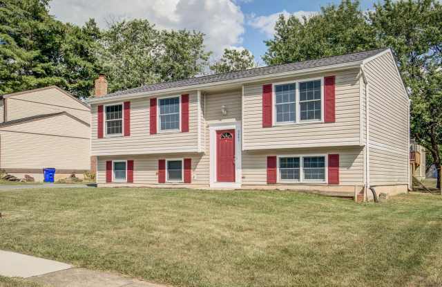 5697 BRIARGROVE COURT