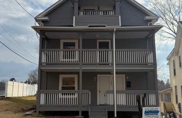 484 West Street unit: 2Nd Floor