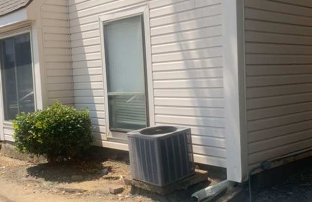 Photo of MOVE-IN SPECIAL 1/2 OFF 1ST MONTH'S RENT!!