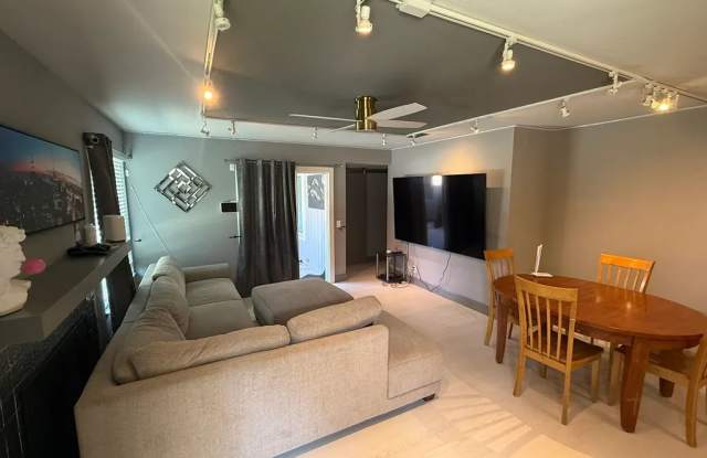 107 Rancho Dr Unit C