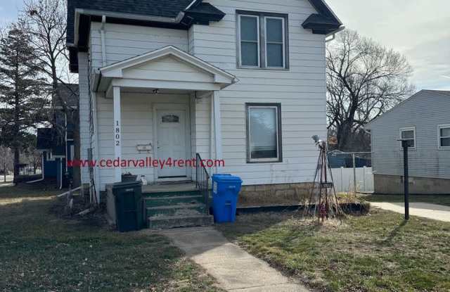 4 Bedroom, 2 Bathroom House for Rent located at 1802 Franklin photos photos