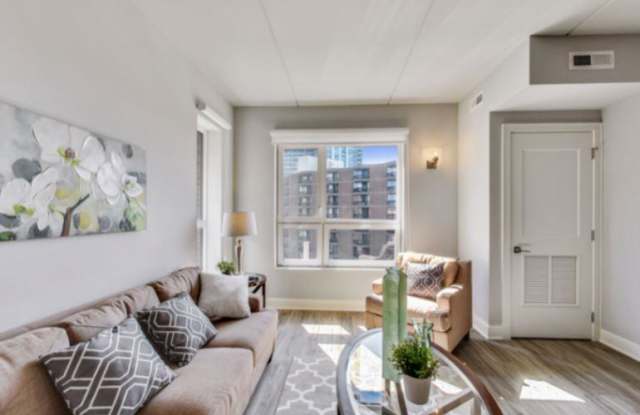 Photo of 300 West Division Street