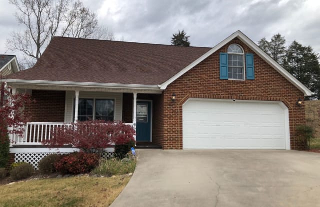 663 Willowcrest Place - 663 Willowcrest Place, Kingsport, TN 37660