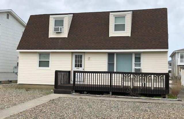 Photo of 335 42nd Street