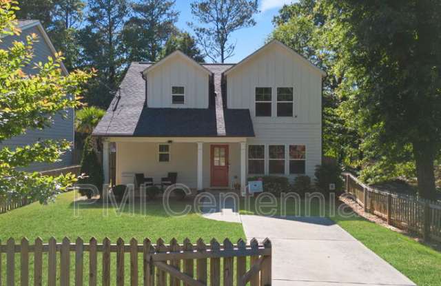 1120 Wedgewood Dr NW
