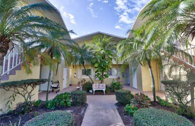 8109 Country Road unit: 206