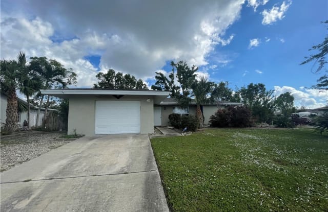 3209 SE 8th Place - 3209 Southeast 8th Place, Cape Coral, FL 33904