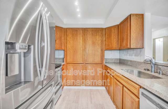 98-1807 Kaahumanu Street