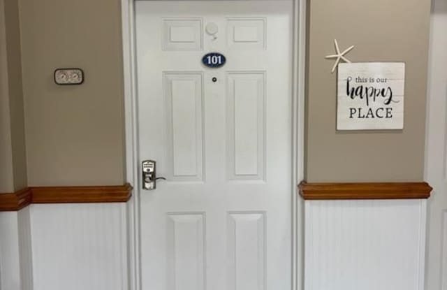 13242 E Lakeshore Drive unit: 101