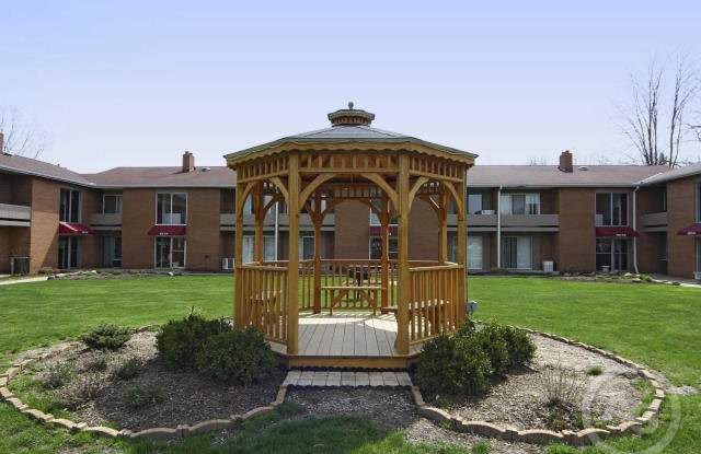 4873 Columbia Rd Unit E12