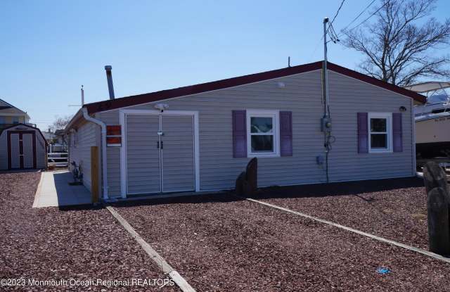 29 W Dory Drive