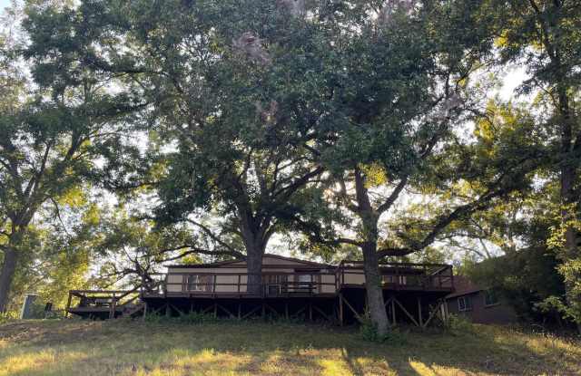 Photo of NEW ON MARKET RIVERFRONT // PRICE DROP !!!