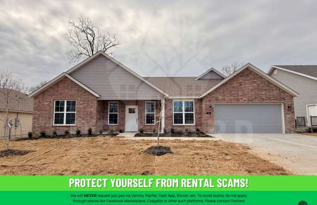 Bella Vista Single-Family Home- 3 Bed/ 2 Bath- Well-Designed Fernley Plan