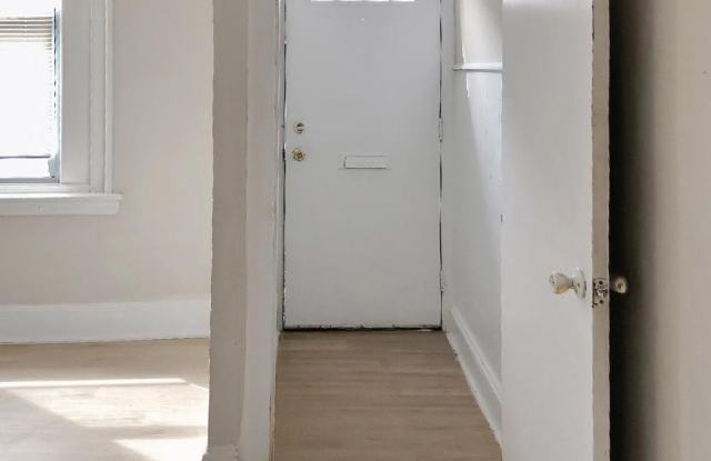 Photo of 2015 PIERCE Street