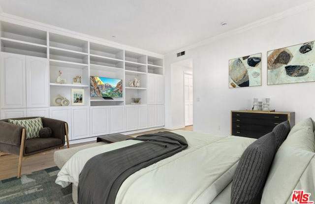 Photo of 2025 South Beverly Glen Boulevard