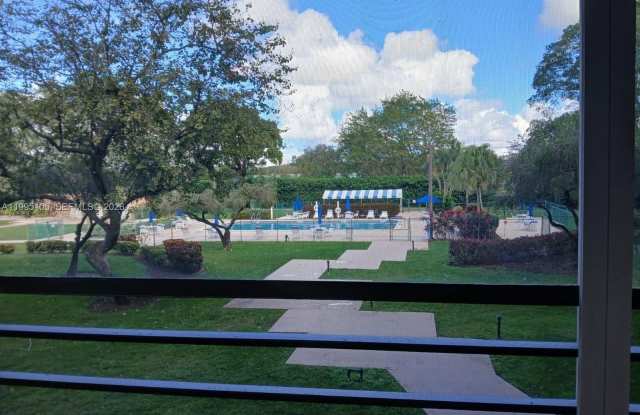 1300 Saint Charles Pl