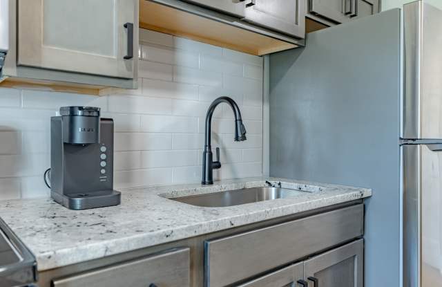 423 Lexington Avenue - 3