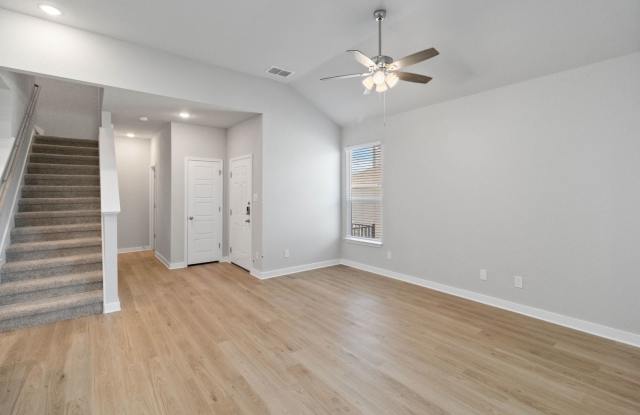 Want luxury living in the Far West ...Look no further...Amanda Park is it!