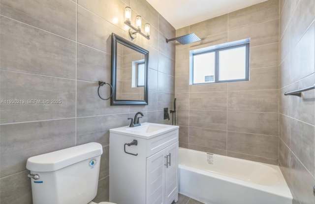 Photo of 9055 NW 33rd Ave Rd