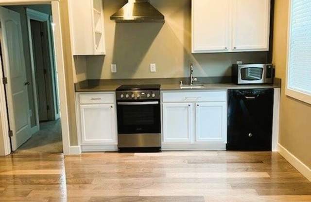 3425 102nd Avenue Northeast