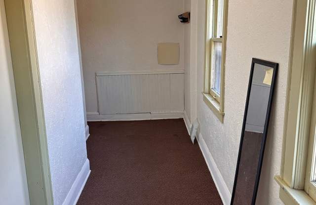 Photo of 416 11th Ave SE