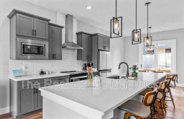 821 Burnside Place