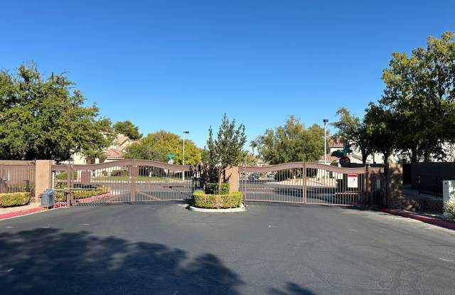 Beautiful 2 story home in Peccole Ranch.