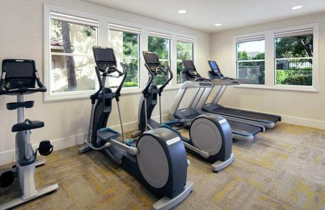 2480 Irvine Blvd Unit A22