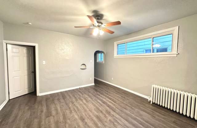 Charming 2 Bed, 1.5 Bath w/ Bonus Space in Sharpsburg - Convenient Location - Available Now!