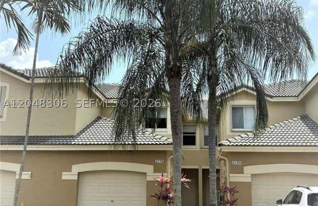 2174 N Ensenada Ter