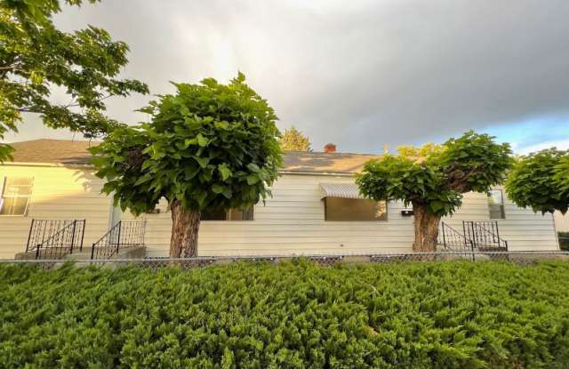 1414 Judson Ave