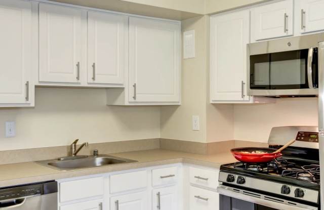 Mayfair House Apartments