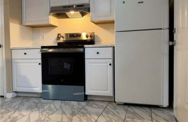 1051 Country Club C-10 Drive unit: 10