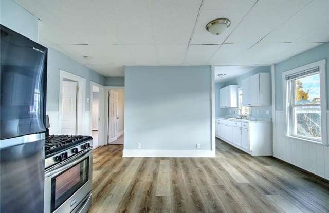 68 Division Street unit: 3