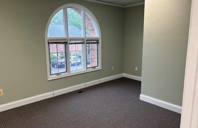 7002 EVERGREEN COURT