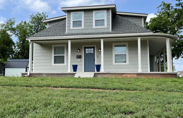 1502 West Cleveland Avenue - 1502 West Cleveland Avenue, Guthrie, OK 73044