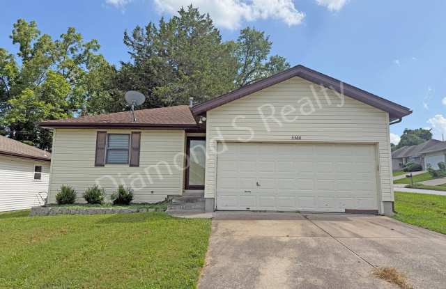 Cozy 2 Bed, 1 Bath Home with Attached Garage Available!