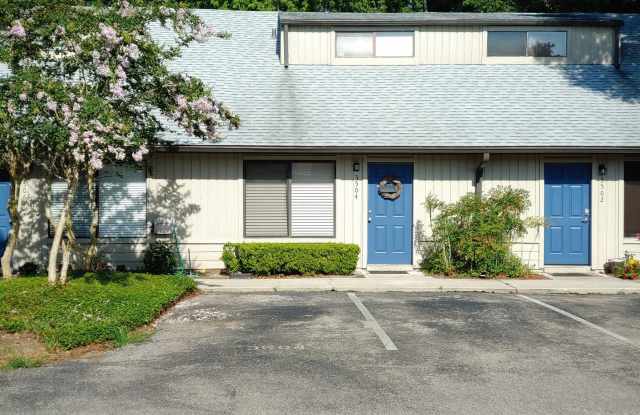 2-bedroom, 2-bathroom townhouse in Las Pampas