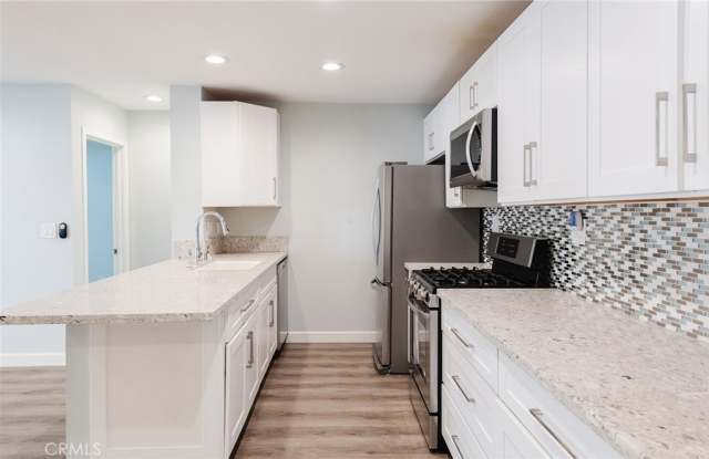 4727 W 147th St Unit 114