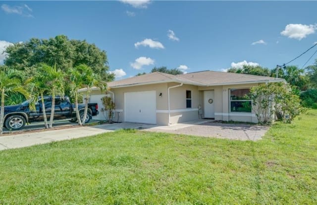 723 Gordon AVE S - 723 Gordon Avenue South, Lehigh Acres, FL 33973