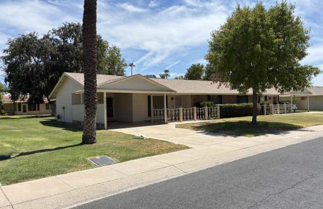 10120 W KINGSWOOD Circle