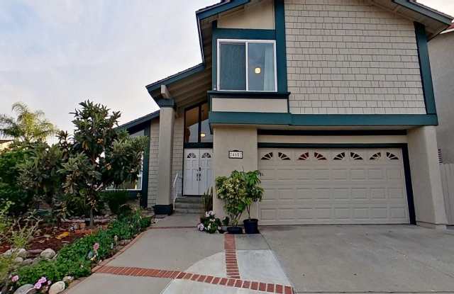 24652 Via Raza, Lake Forest: Spacious 2,400 sqft 5 Bed 3 Bath Single Family House!